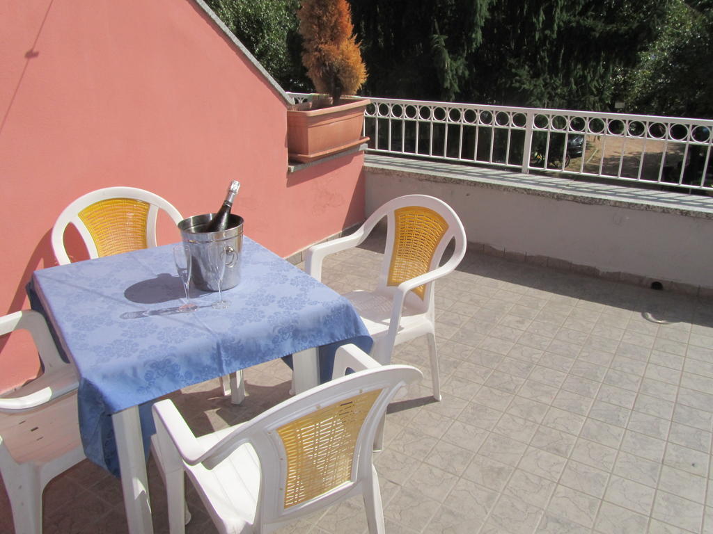 Pianello Del Lario Residence Laguna Beach מראה חיצוני תמונה